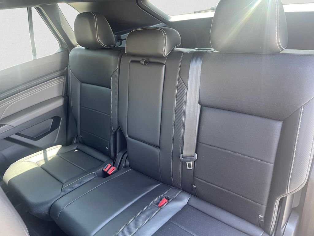 Certified Used 2023 Platinum Gray Metallic Volkswagen 3.6L V6 SE w/Technology image 13