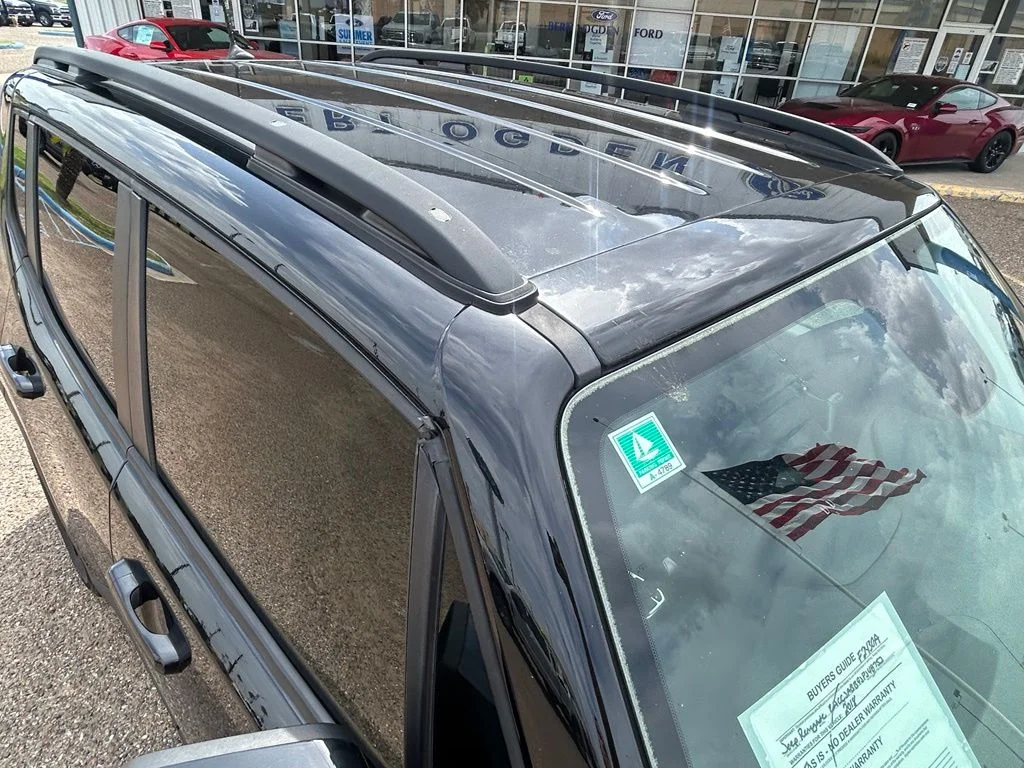 Used 2018 Black Jeep Latitude image 7