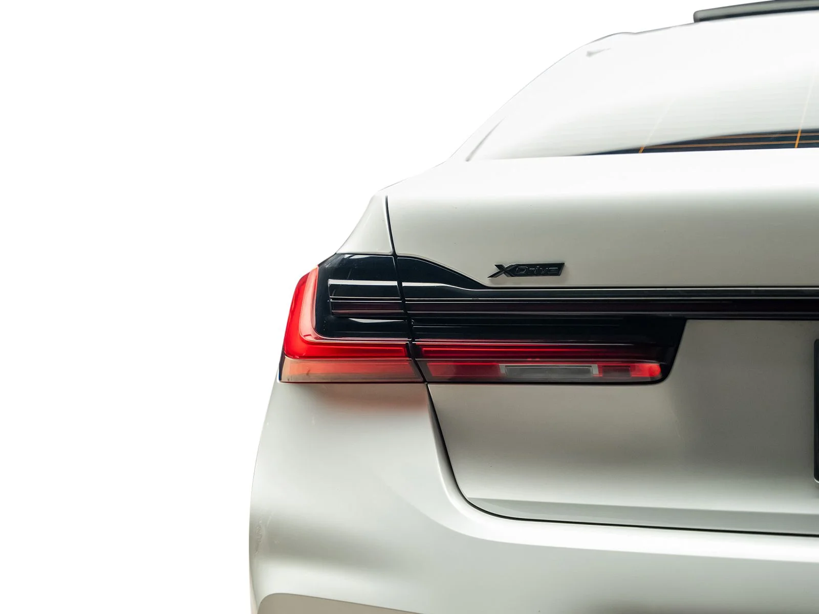 Used 2021 White BMW 750i xDrive image 16