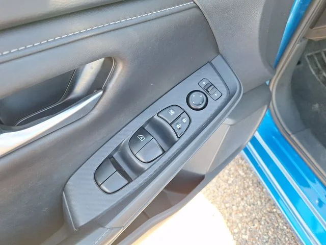 Used 2023 Blue Nissan SV image 12
