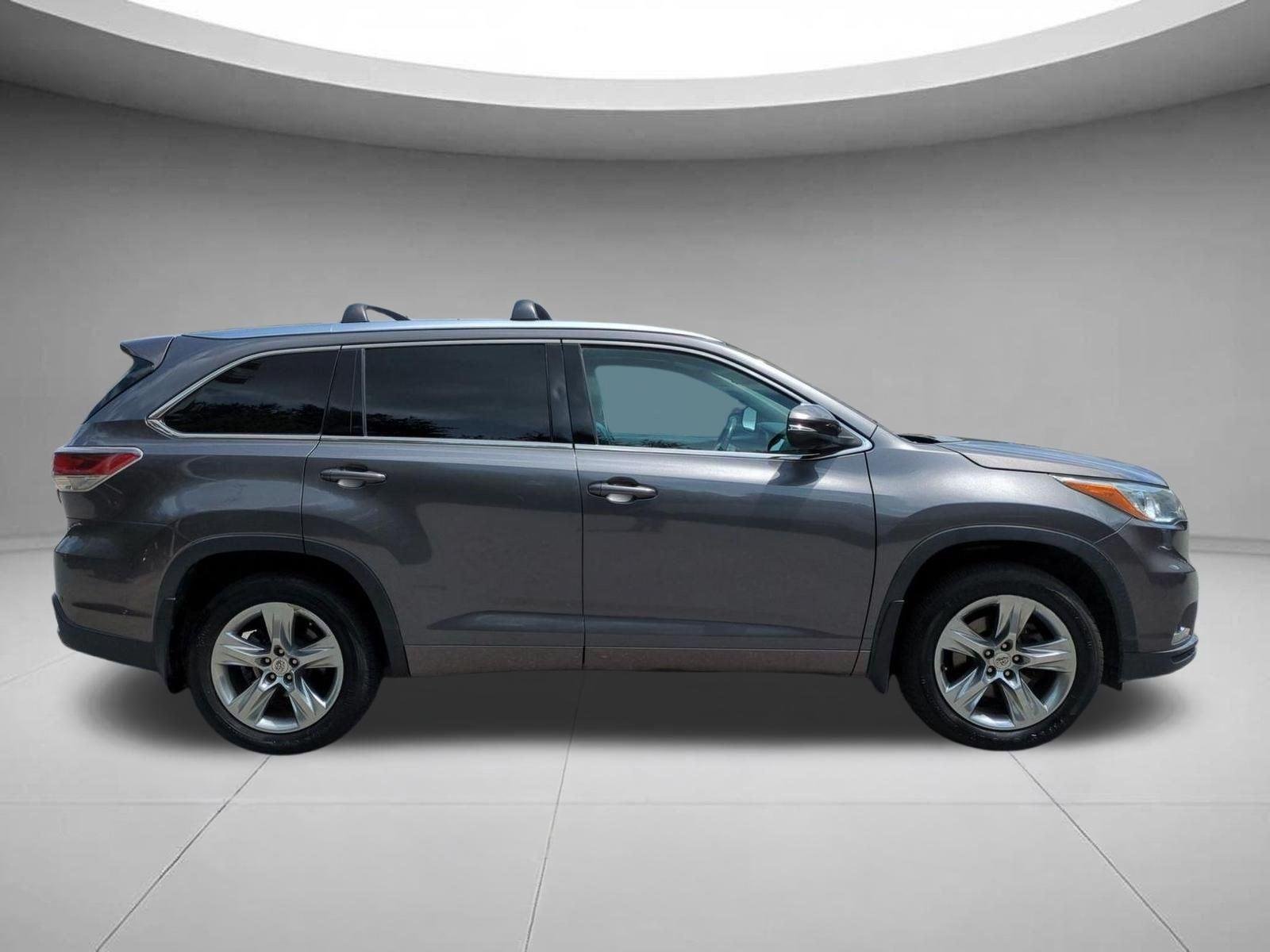 Used 2014 PREDAWN GRAY MICA TOYOTA  image 6