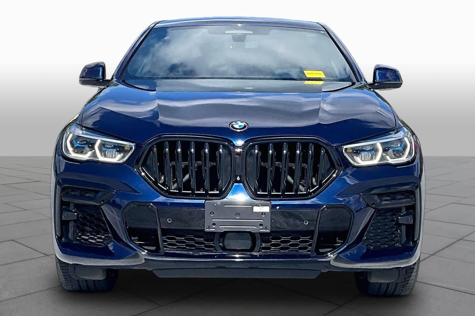 Used 2022 Tanzanite Blue II Metallic BMW M50i image 4