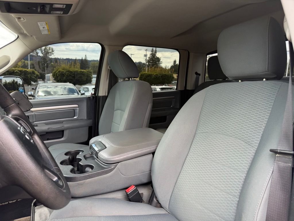 Used 2016 Bright White Clearcoat Ram SLT image 14