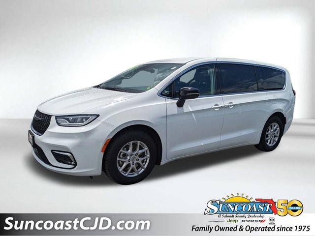 2024 Chrysler Pacifica