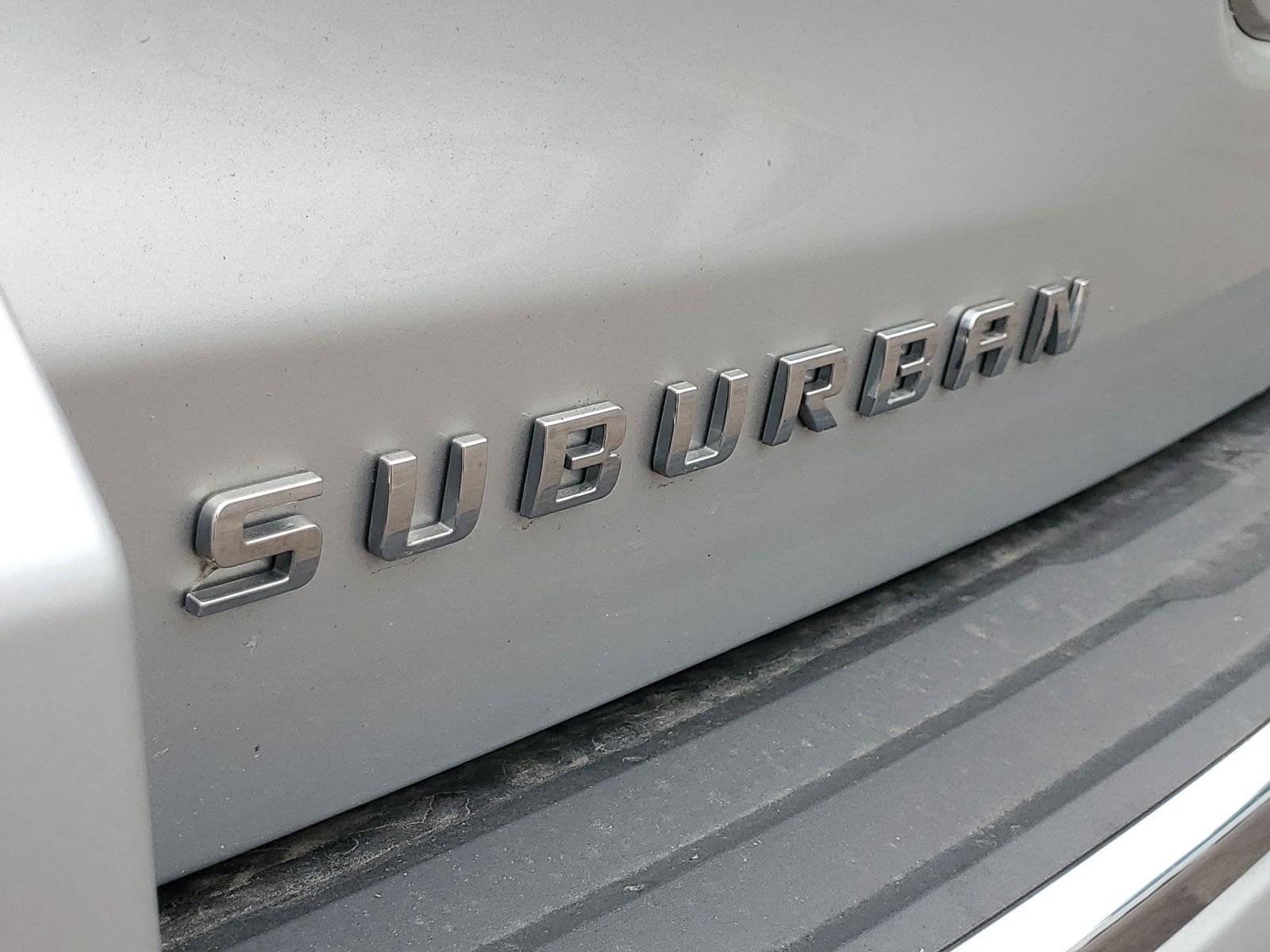 Used 2020 Silver Chevrolet Premier image 36