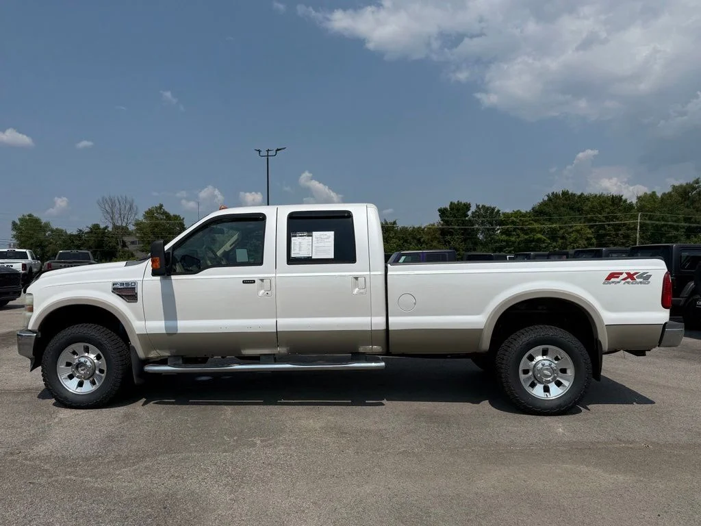 Used 2010  Ford  image 4