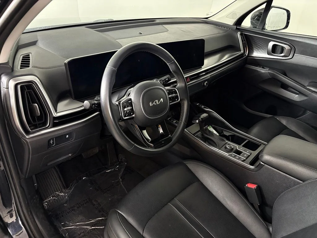 Used 2024 Black Kia S image 16