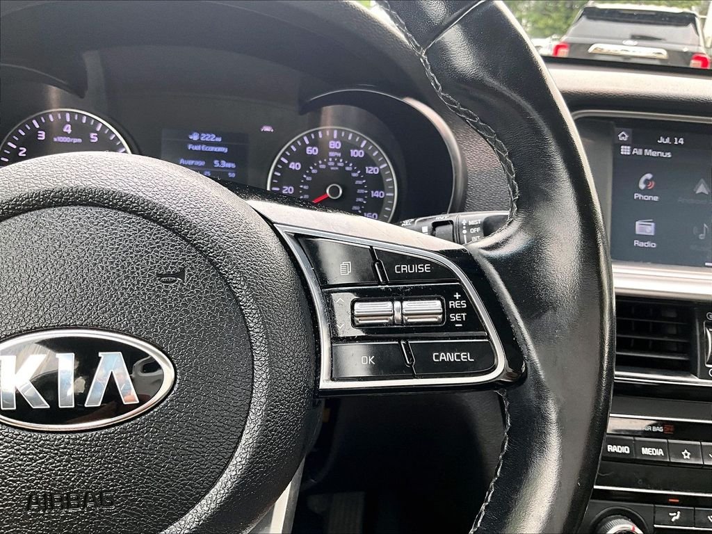 Used 2020 Silver Kia SE image 24