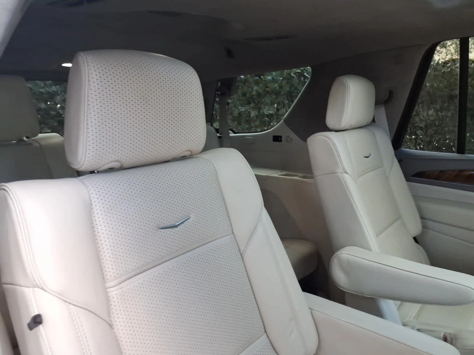 Certified Used 2024 Crystal White Tricoat Cadillac Sport Platinum image 18