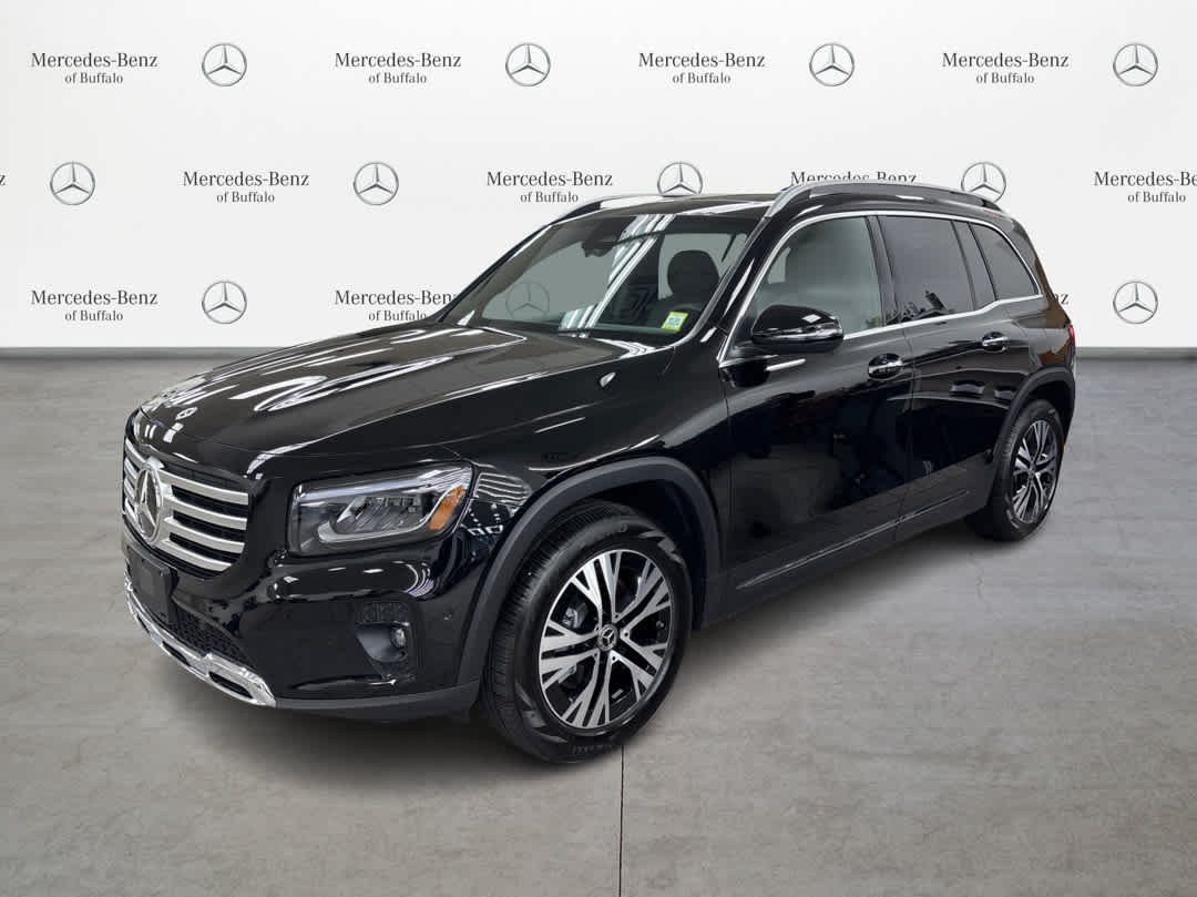 2026 Mercedes-Benz GLB GLB 250 4MATIC's photo