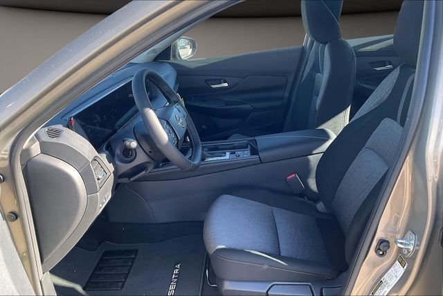 2026 Nissan Sentra SV - Photo 7
