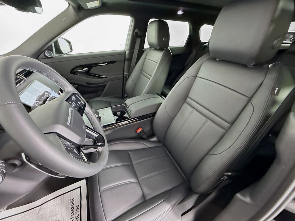 New 2025 Santorini Black Land Rover Dynamic image 19