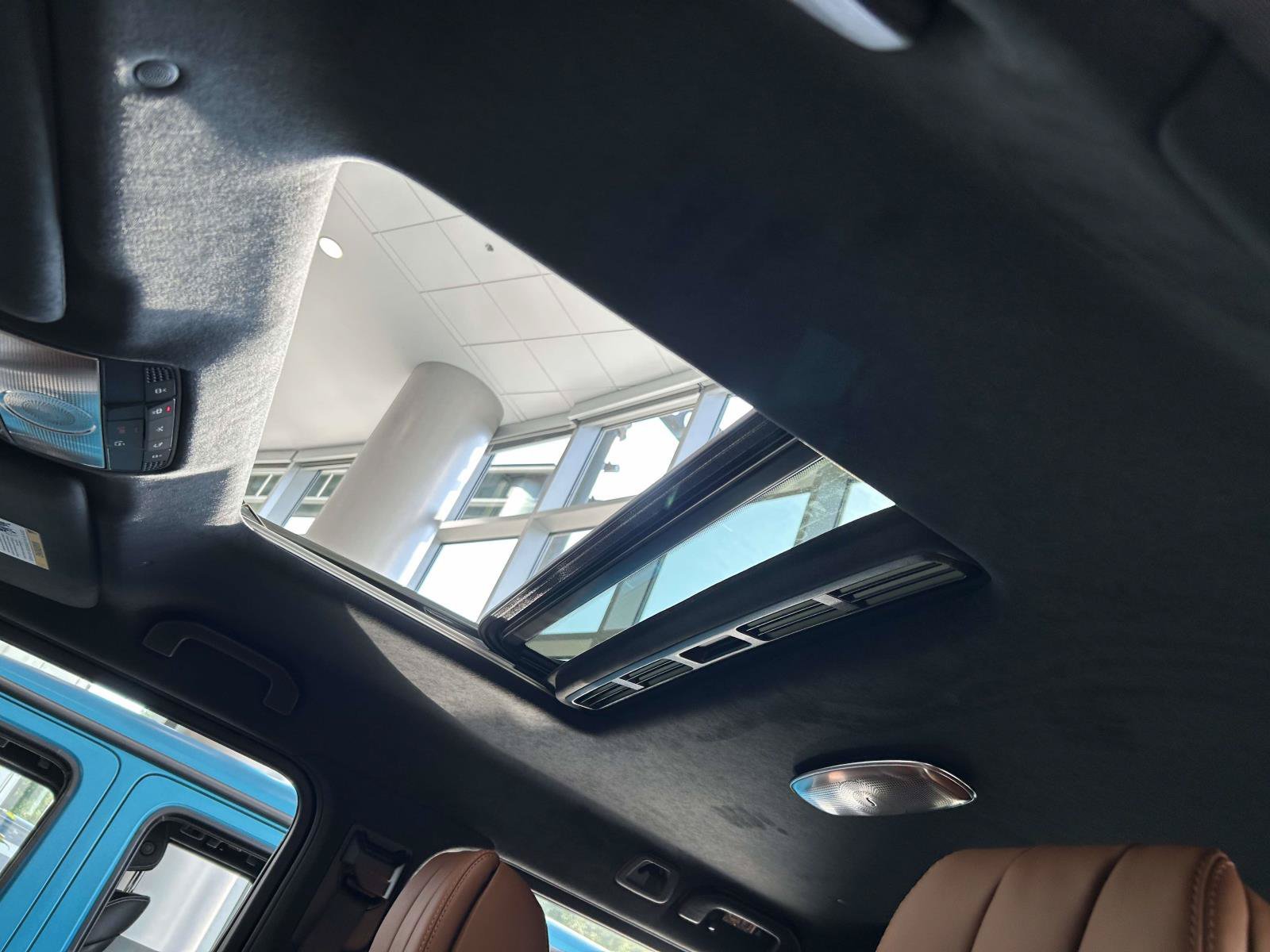 New 2027 MANUFAKTUR customer request glossy paint finish Mercedes-Benz AMG® G 63 SUV image 23