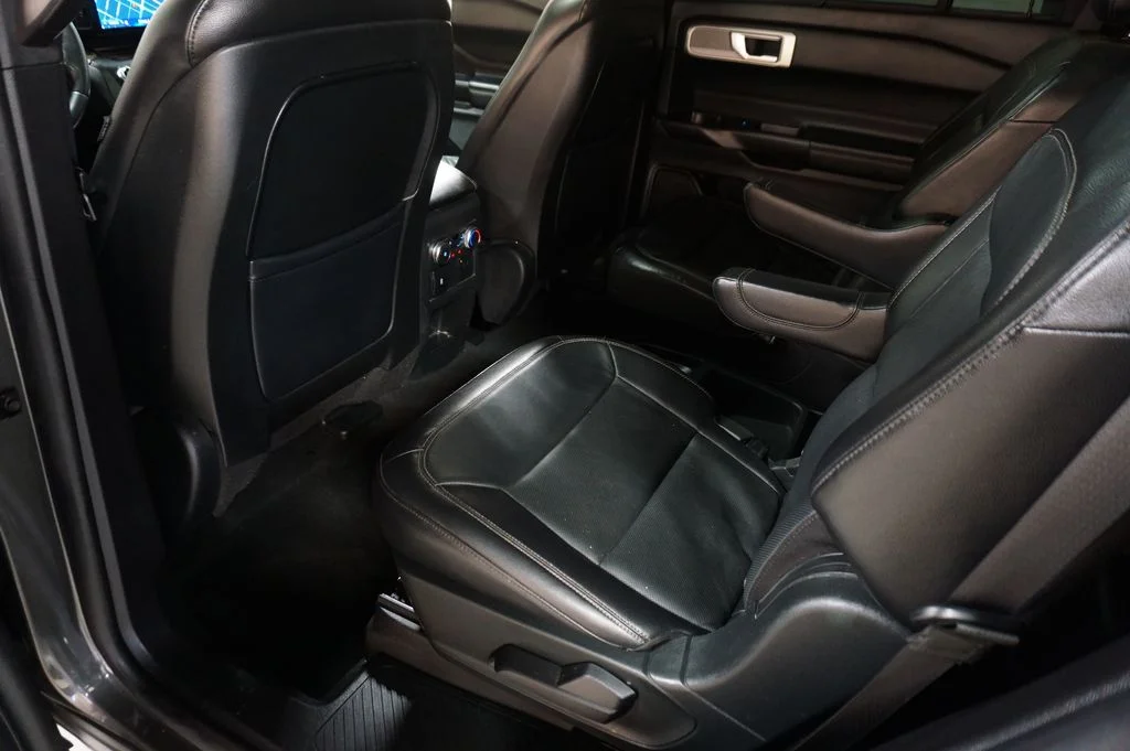 Used 2020 Magnetic Ford Limited image 41