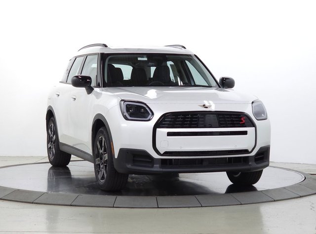 2027 MINI Countryman Signature Plus
