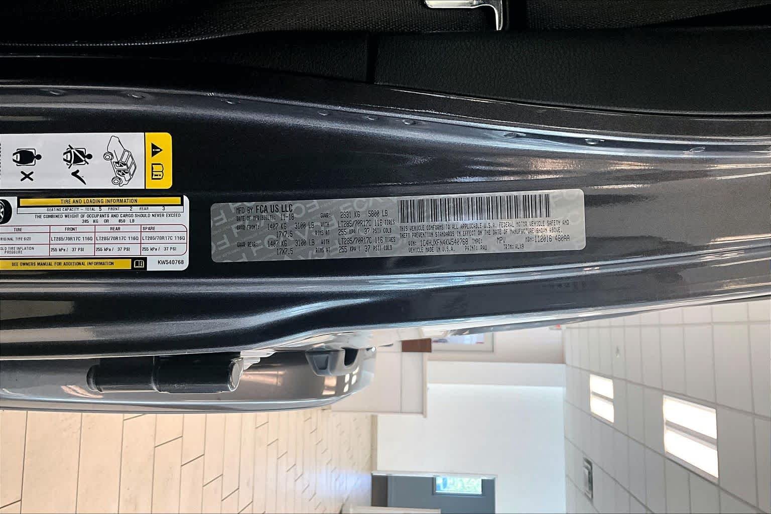 Used 2019 Granite Crystal Metallic Clearcoat Jeep Rubicon image 31
