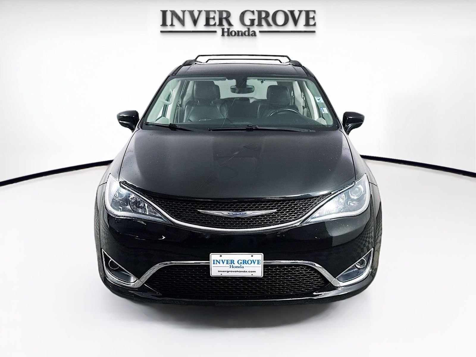 Used 2017 Chrysler Pacifica Touring-L with VIN 2C4RC1BG5HR660518 for sale in Inver Grove Heights, Minnesota