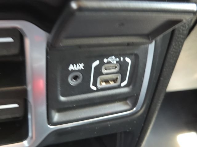 Used 2025 Black Jeep Sahara image 10