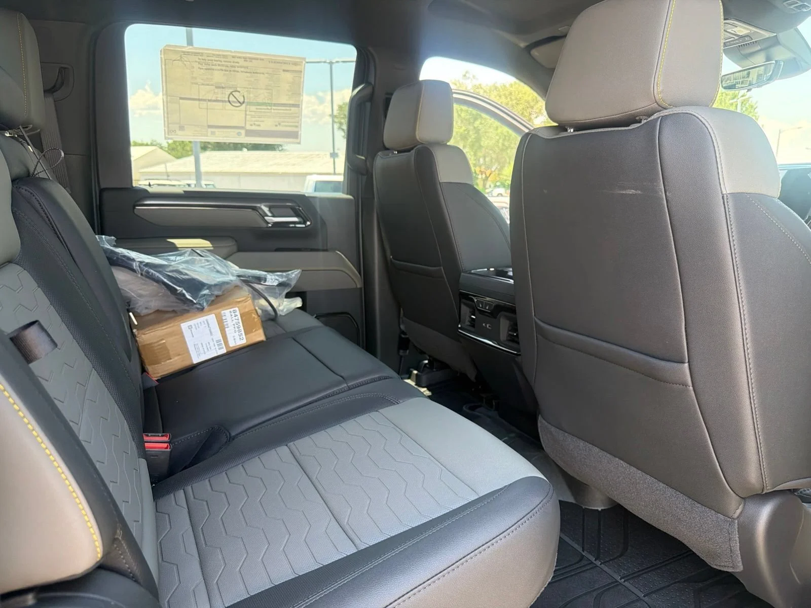 2026 Chevrolet Silverado 2500 HD ZR2 - Photo 32