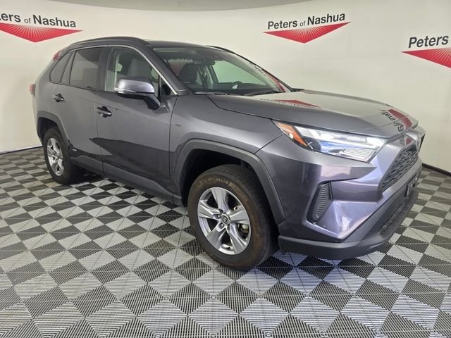 Used 2025 Magnetic Gray Metallic Toyota XLE image 1
