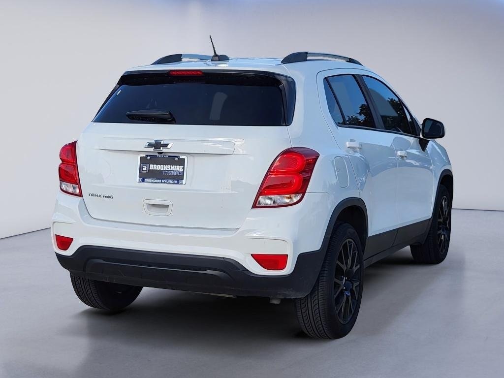 Used 2022 Summit White Chevrolet LT image 9