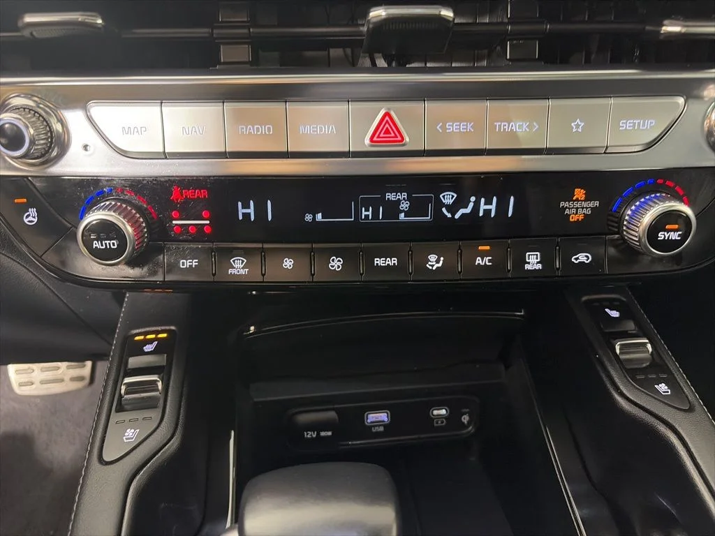 Used 2024 Green Kia SX-Prestige X-Line image 8