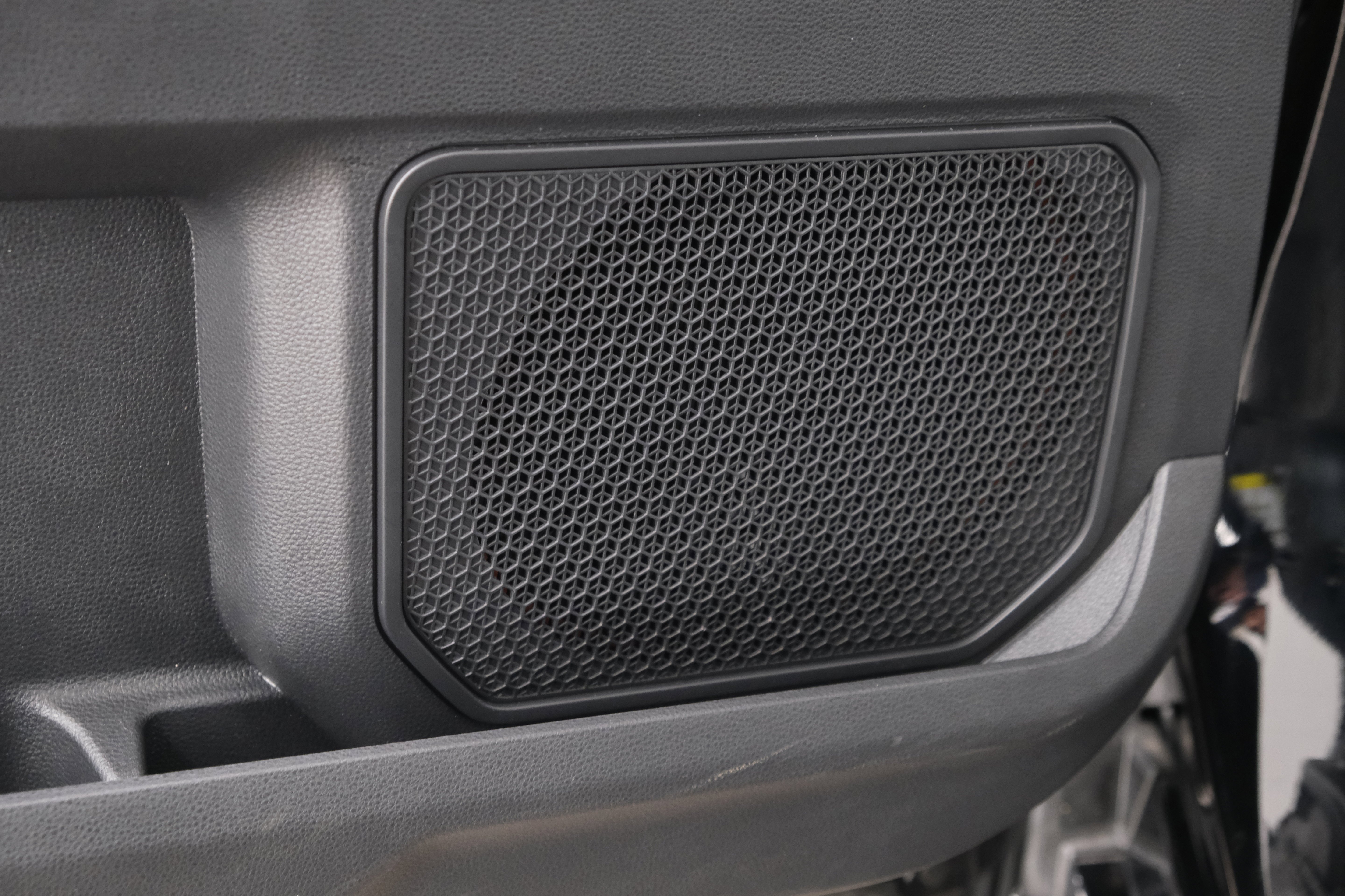 2025 Toyota Tundra Platinum - Photo 30