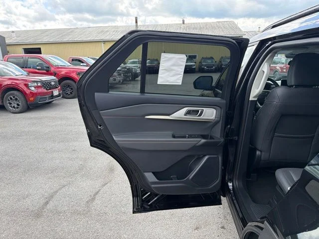New 2026 Agate Black Metallic Ford Active image 45
