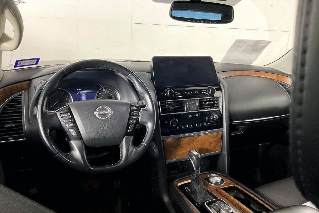 Used 2021 Gray Nissan SL image 4