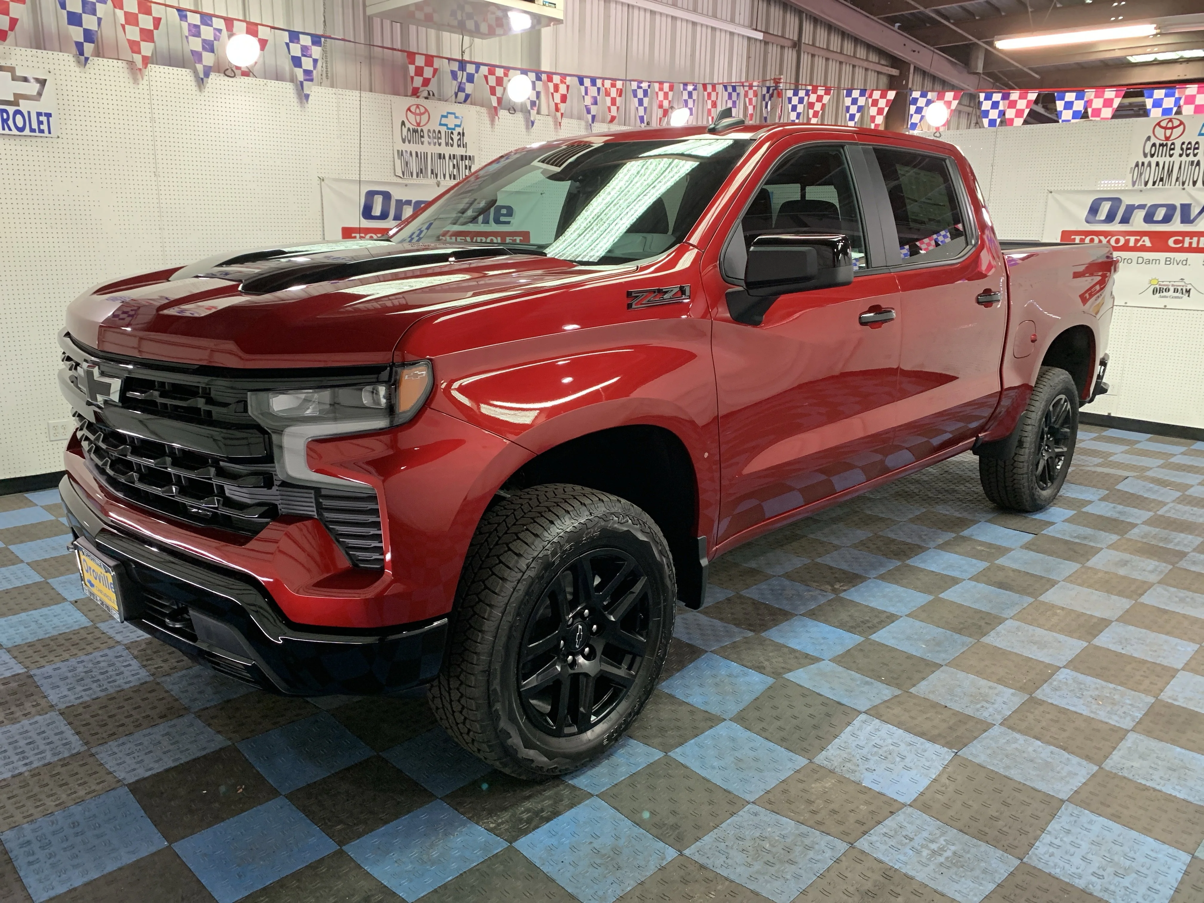2026 Chevrolet Silverado 1500 LT Trail Boss 4X4 Crew Cab Short Box's photo