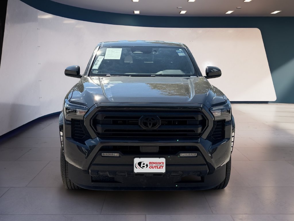 Used 2024  Toyota SR5 image 8