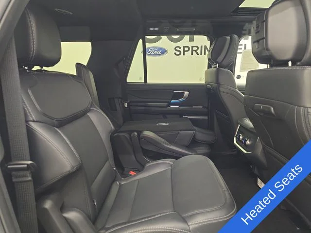 New 2026 Star White Metallic Tri-Coat Ford MAX Platinum® image 13
