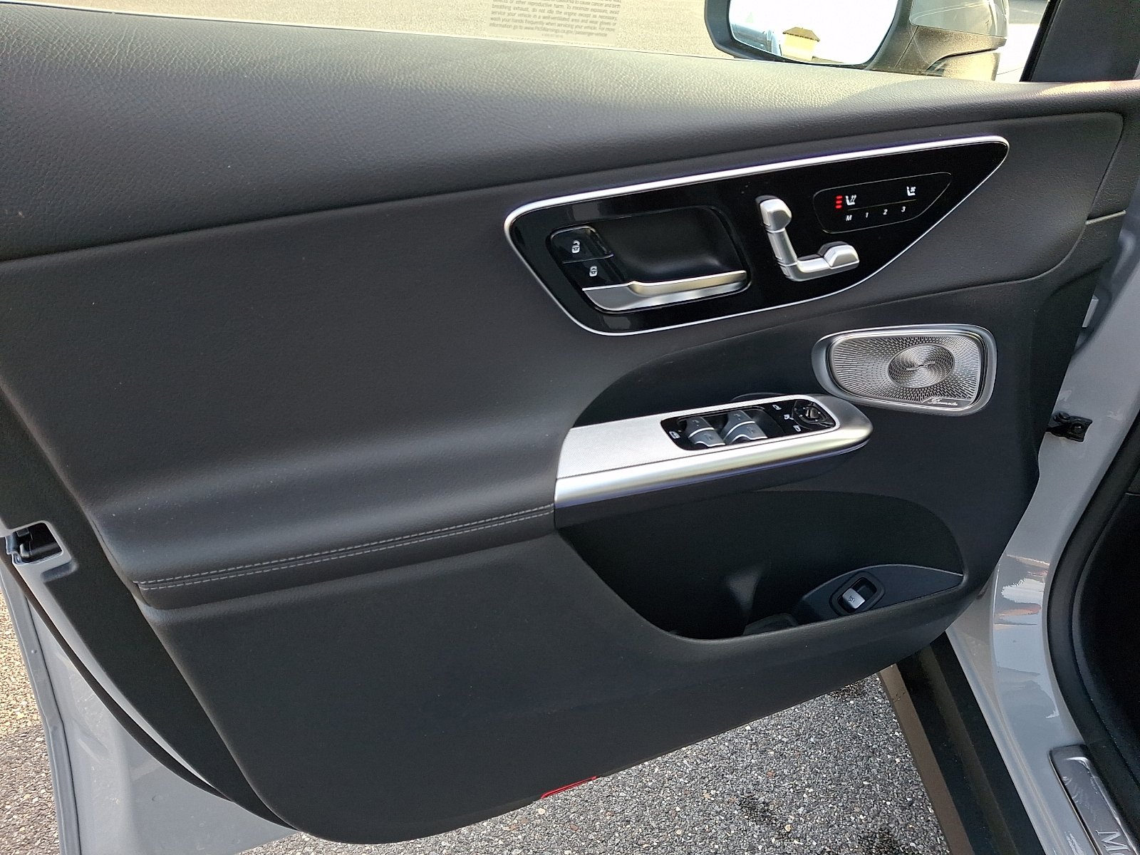 New 2026 MANUFAKTUR Alpine Grey Mercedes-Benz GLC 300 image 7