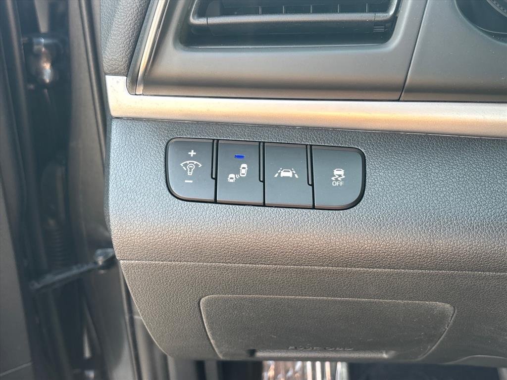 2020 Hyundai Elantra SEL - Photo 20