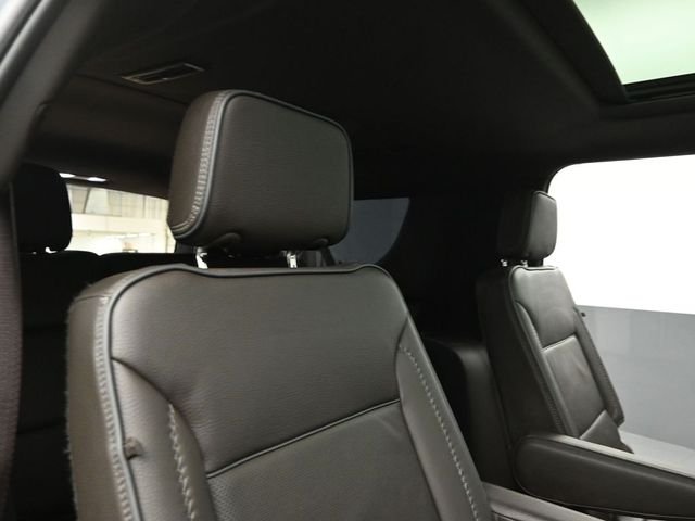 2022 GMC YUKON XL - Image 27