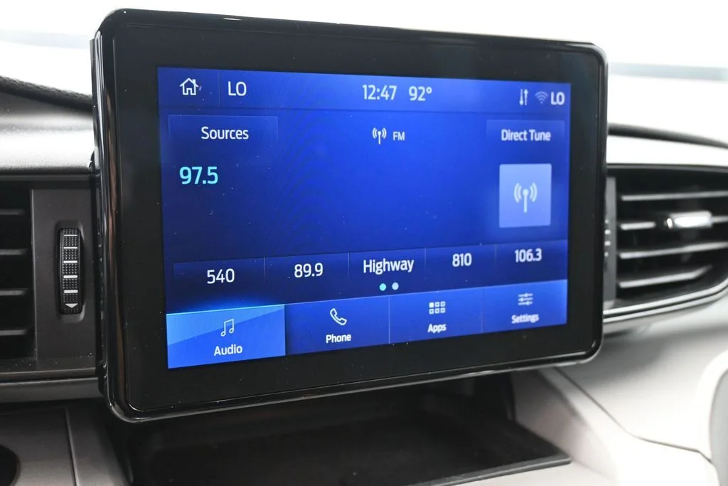 Used 2024 Green Ford XLT image 9