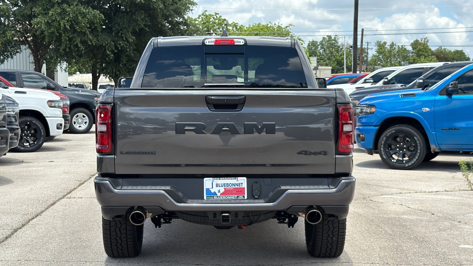 New 2026 Granite Crystal Metallic Clear-Coat Exterior Paint RAM Laramie image 6