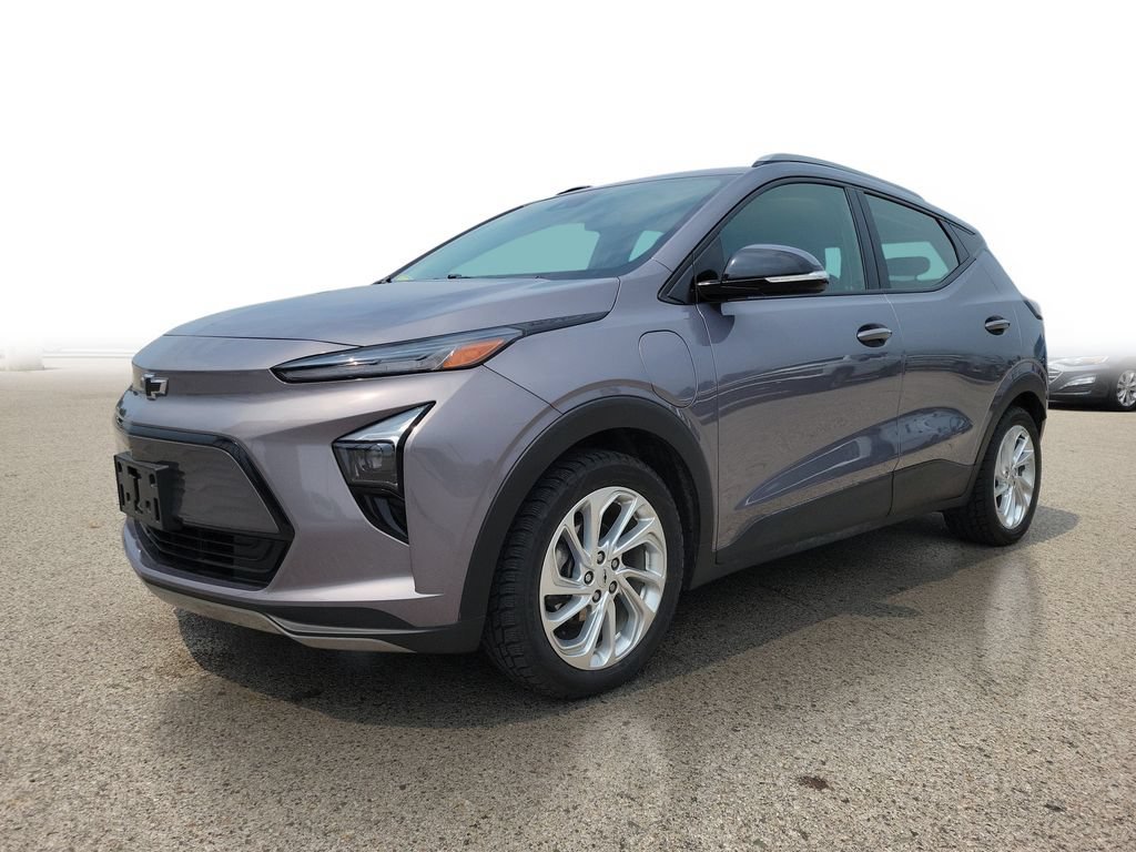 Used 2023 Chevrolet Bolt EUV LT with VIN 1G1FY6S06P4119458 for sale in Muskegon, MI