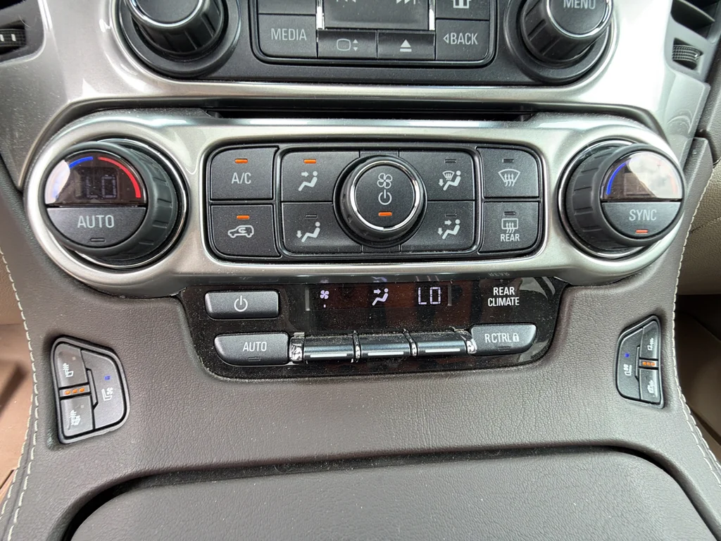 Used 2019 Blue Chevrolet Premier image 21