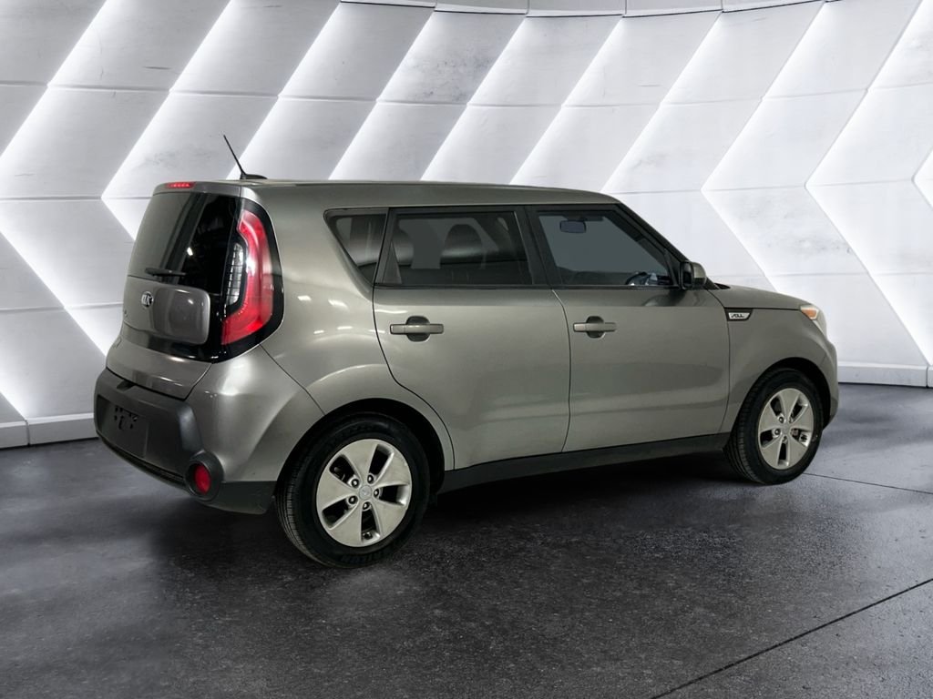 Used 2016 Gray Kia Base image 4