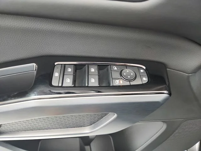 New 2026 Gray Nissan SL image 31