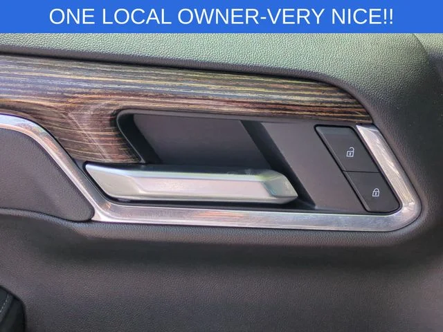 Used 2025 Silver GMC Elevation image 13