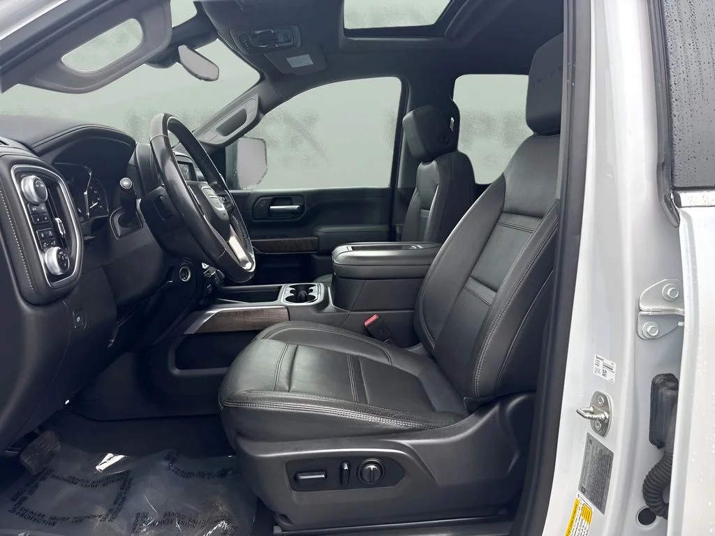 Used 2021 White GMC Denali image 6