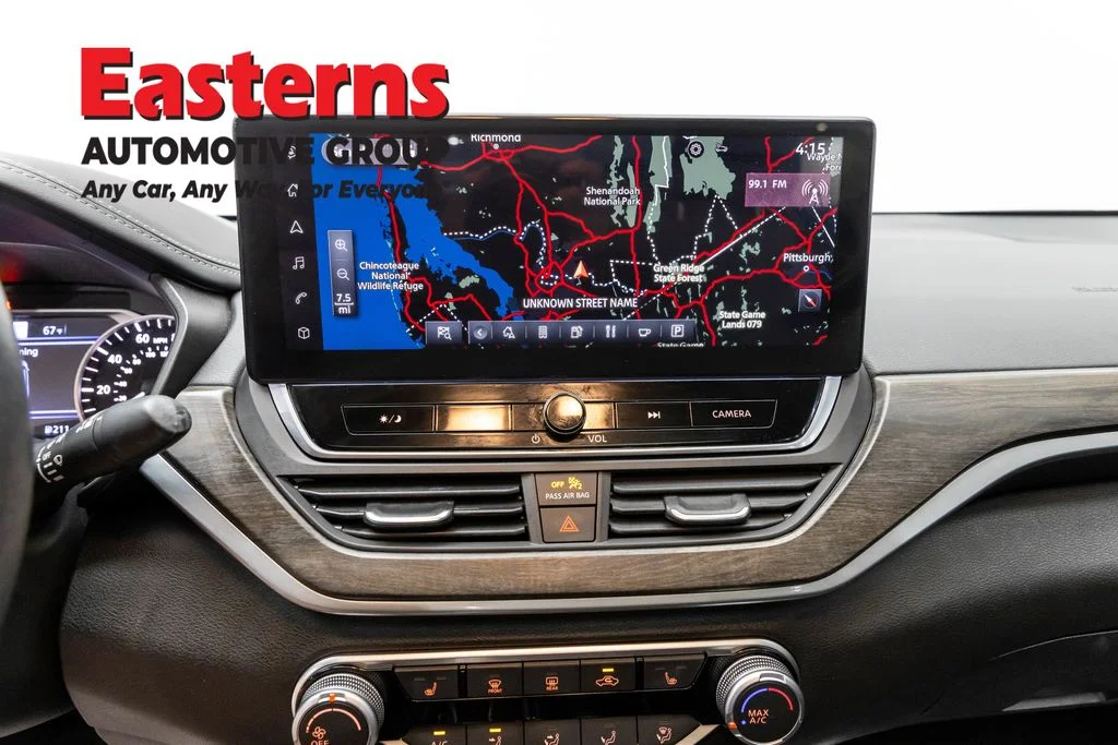 Used 2023 Gray Nissan 2.5 SV image 12