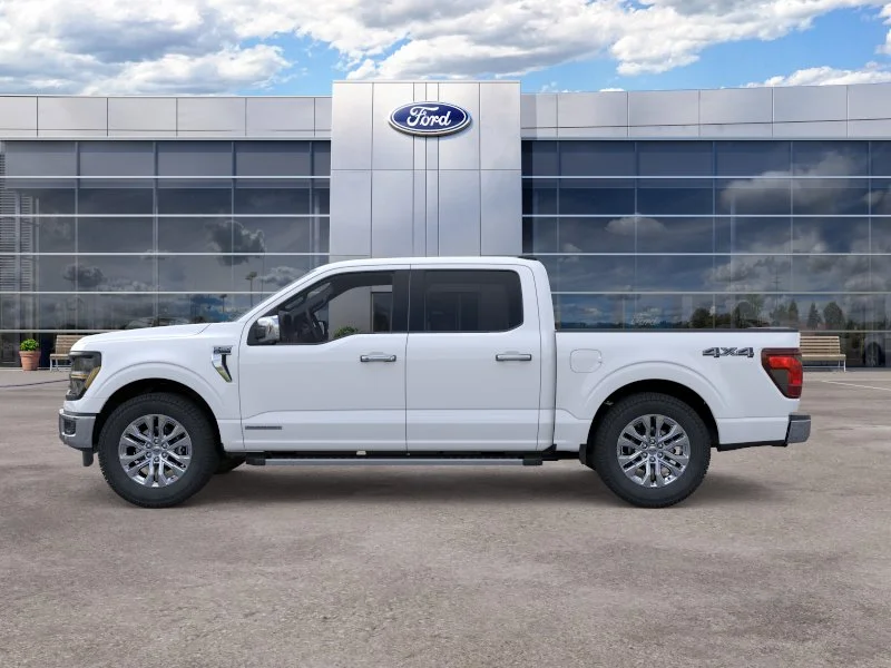 New 2026 Oxford White Ford XLT image 3