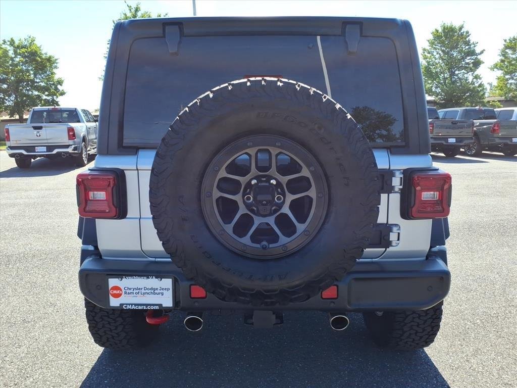Used 2023 Silver Zynith Clearcoat Jeep Rubicon image 5