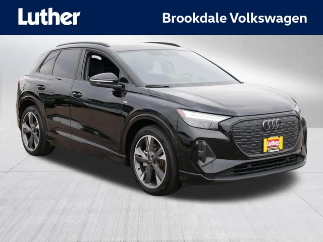 2024 Audi Q4 e-tron Premium Plus