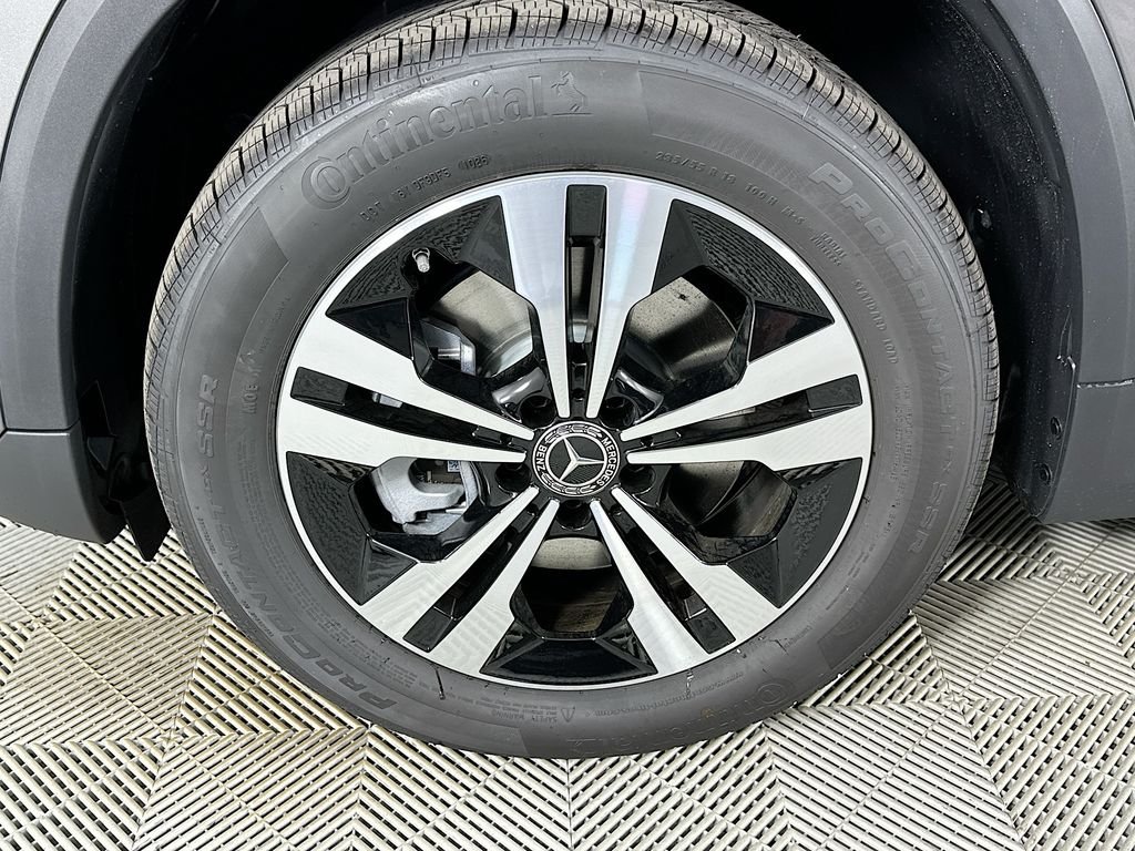 New 2026 Mountain Grey Metallic Mercedes-Benz GLA 250 image 31