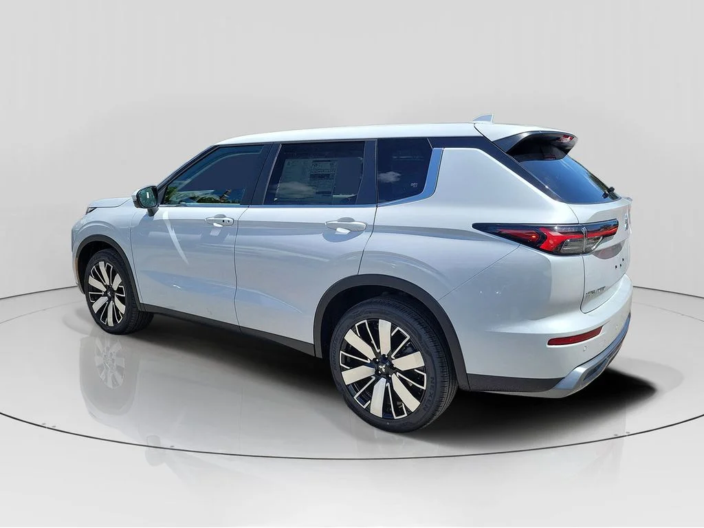 New 2026 WHITE DIAMOND Mitsubishi SE 1.5T 2WD image 5