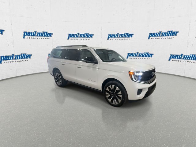 New 2027 White Ford Platinum image 13